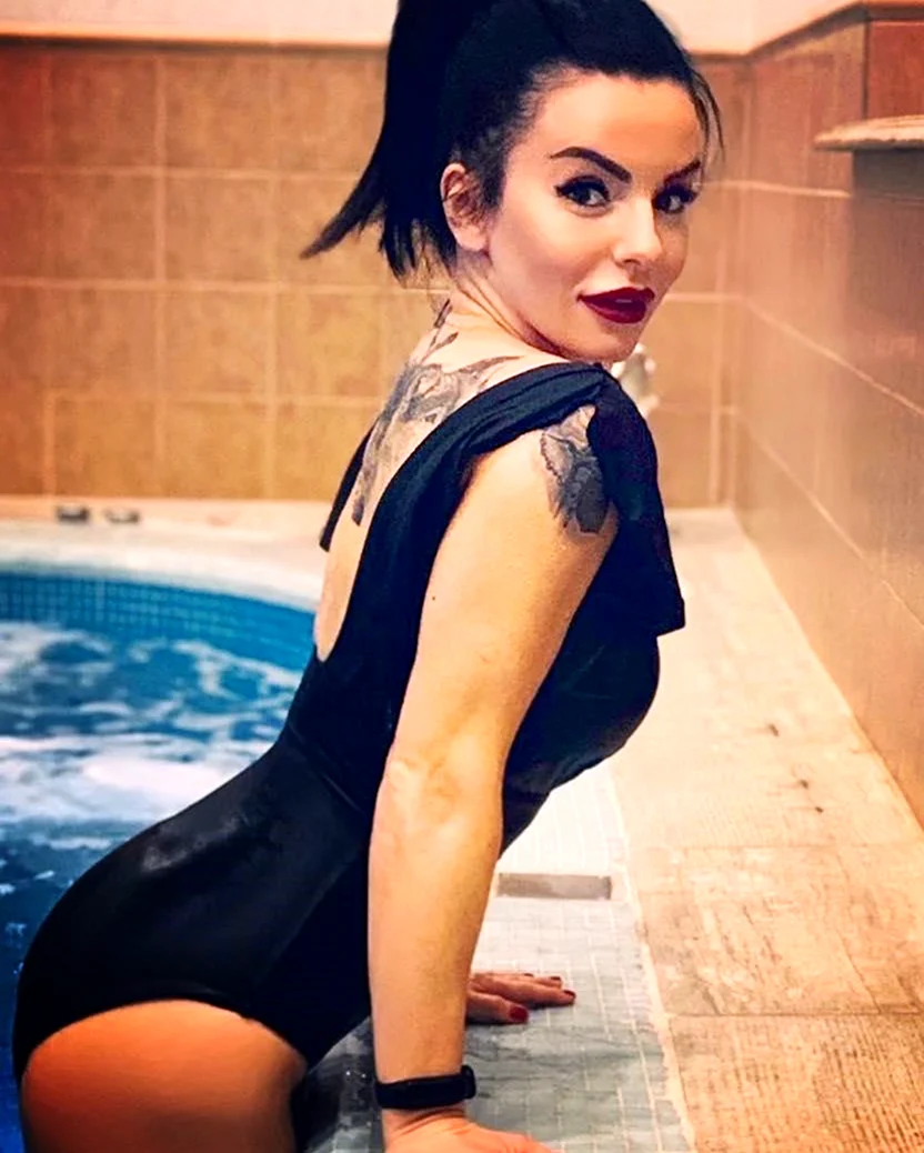 Юлия Волкова