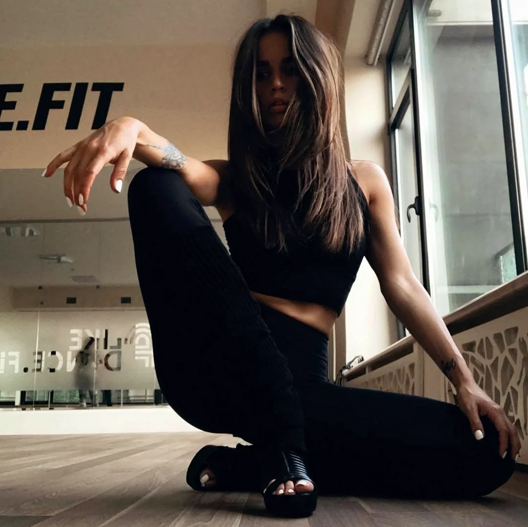 Юлия Зиверт feet
