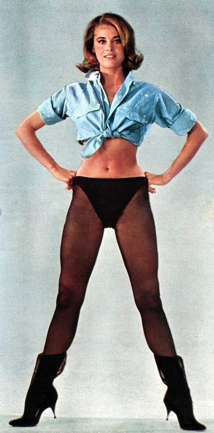 Jane Fonda в молодости горячие