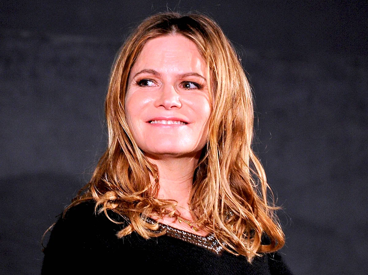 Jennifer Leigh