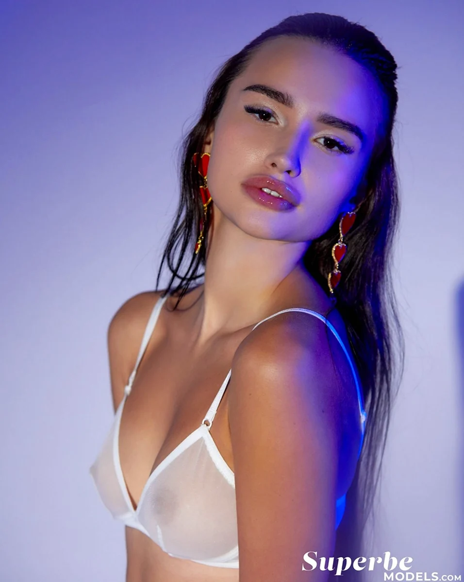 Jess Leon