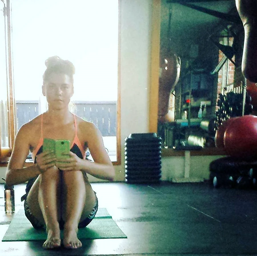 Jessica Grace Smith feet