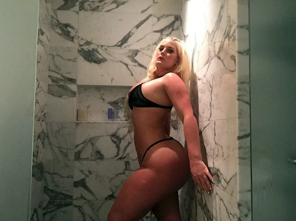 Julie Cash фотосессия голая