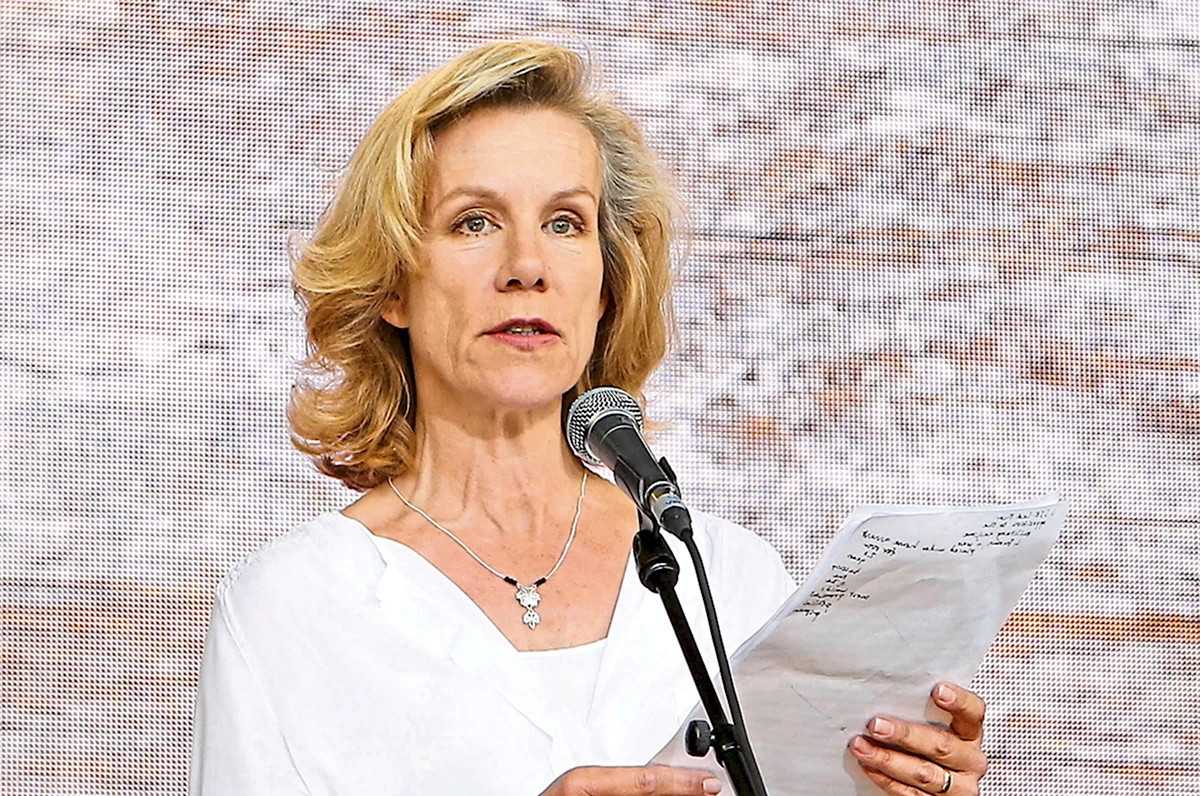 Juliet Stevenson