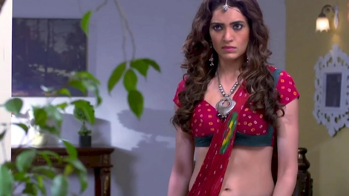 Karishma Tanna Legs