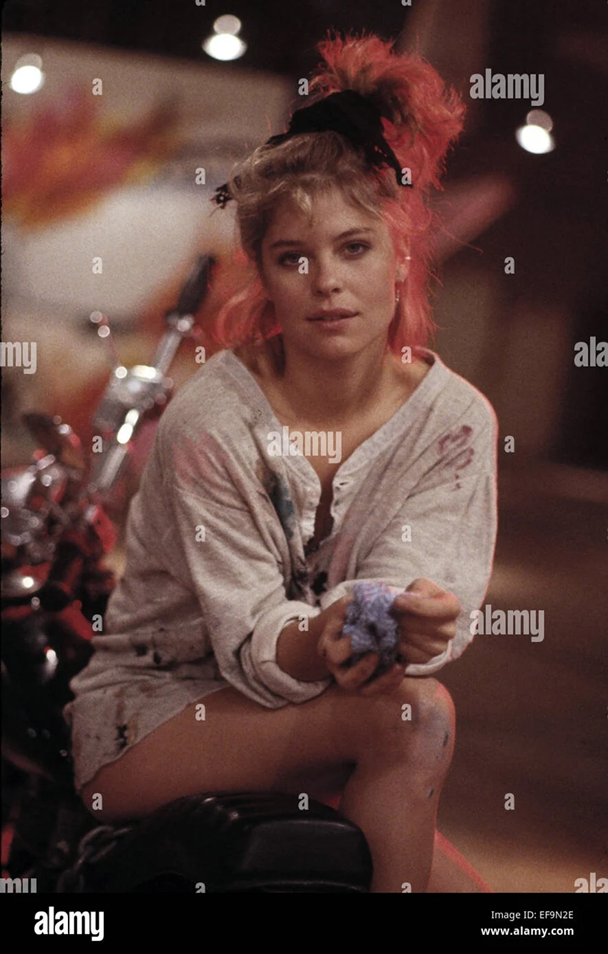 Kate Vernon в молодости