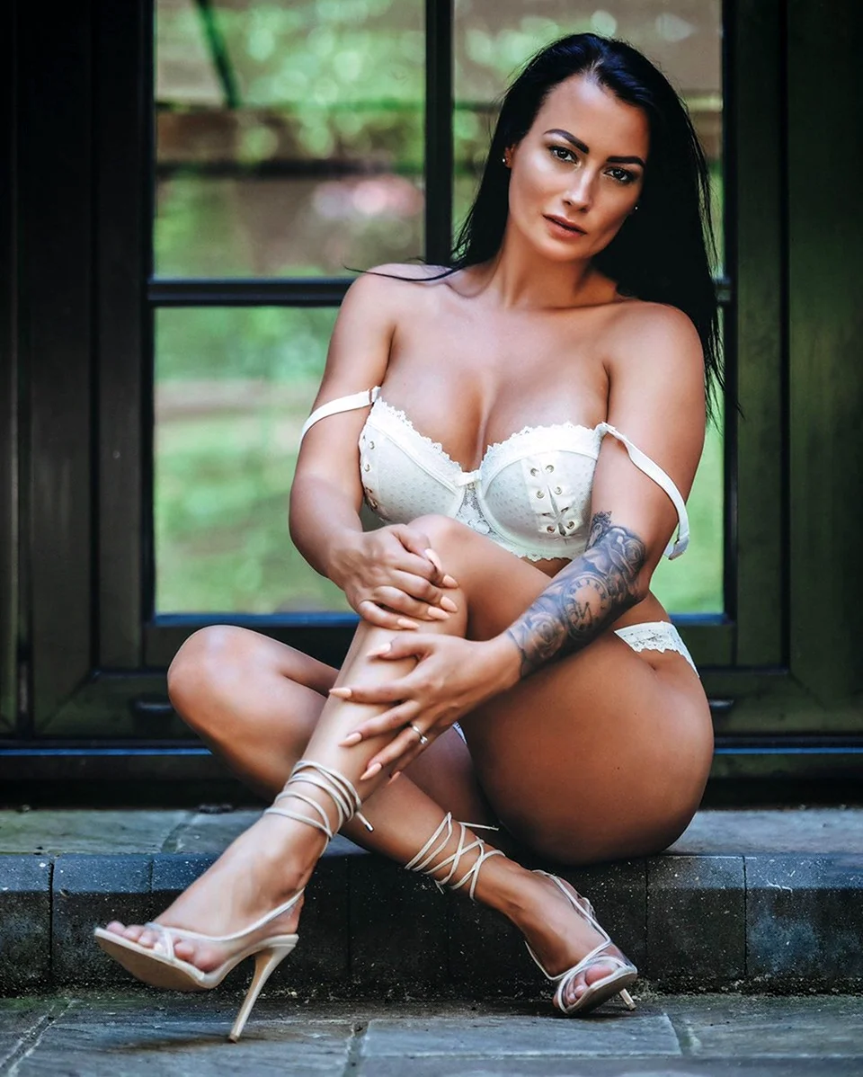 Kelly Smith модель