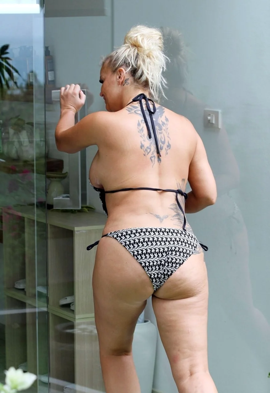 Kerry Katona в белье