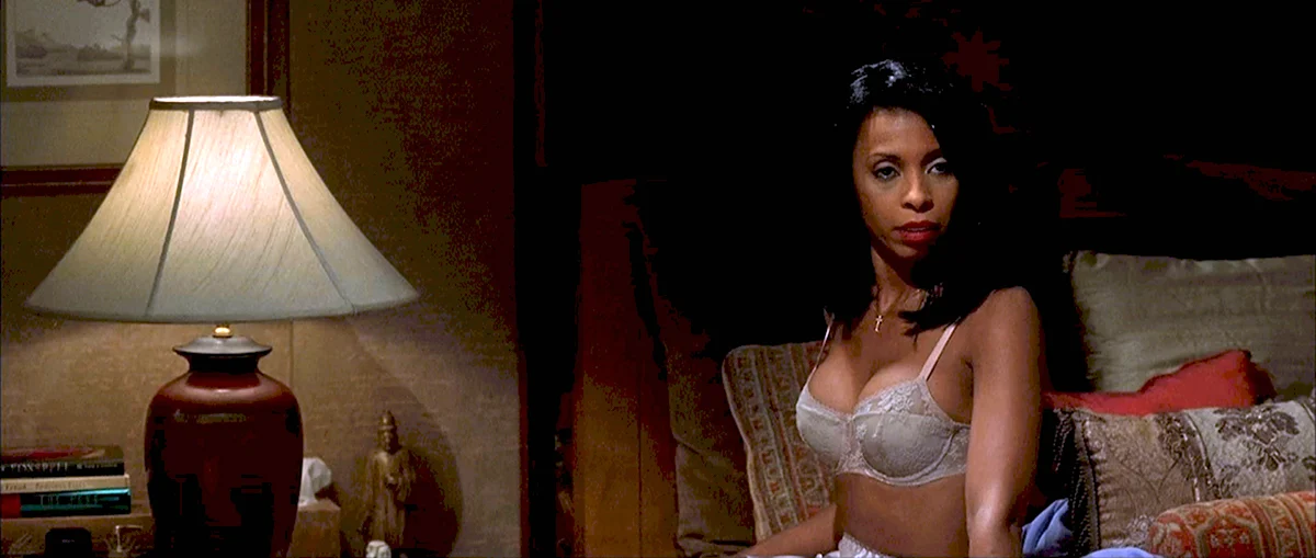 Khandi Alexander грудь