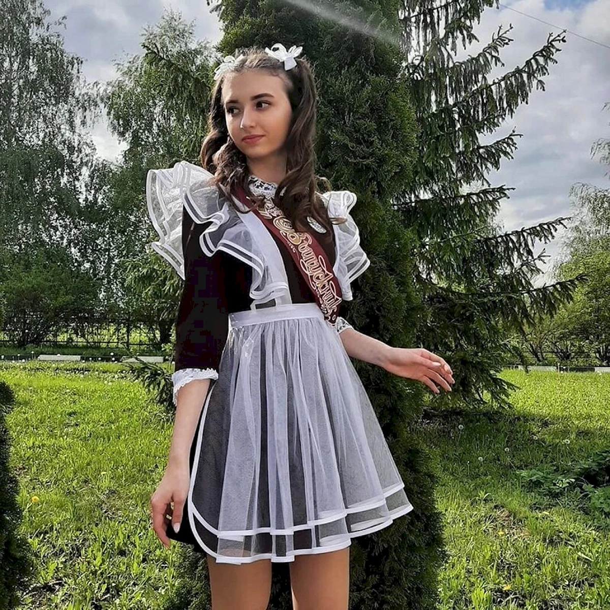 Красивые выпускницы
