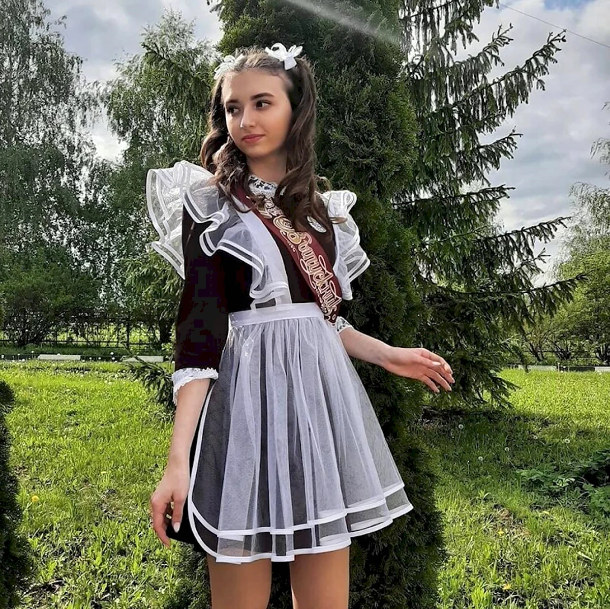 Красивые выпускницы