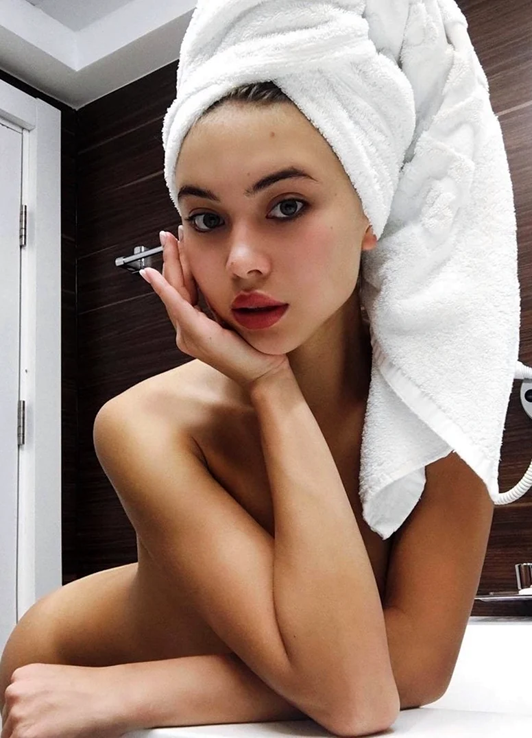 Ксения Ивановская Гато