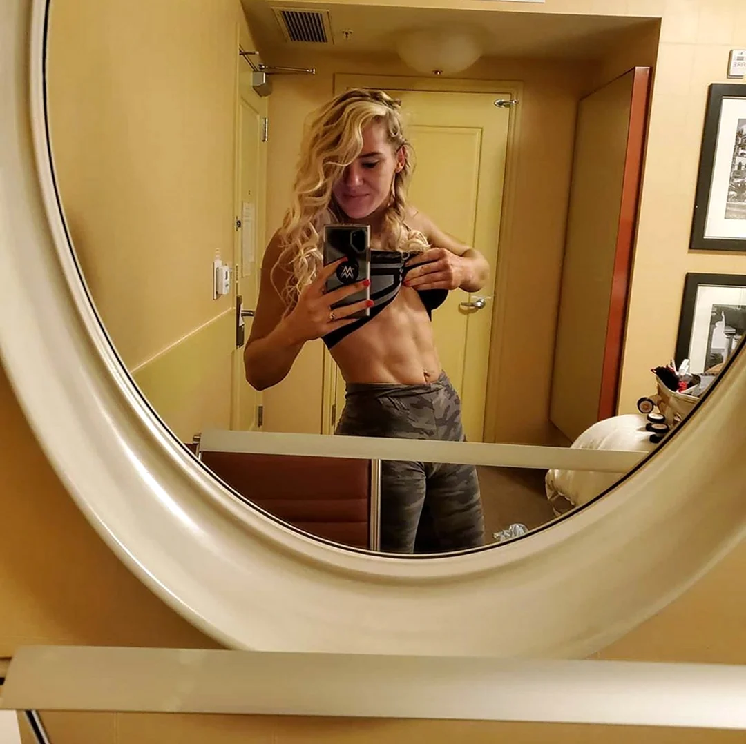 Lacey Evans Fitness