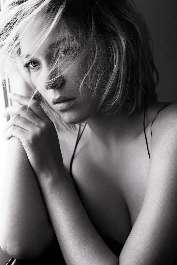Леа Сейду Maxim