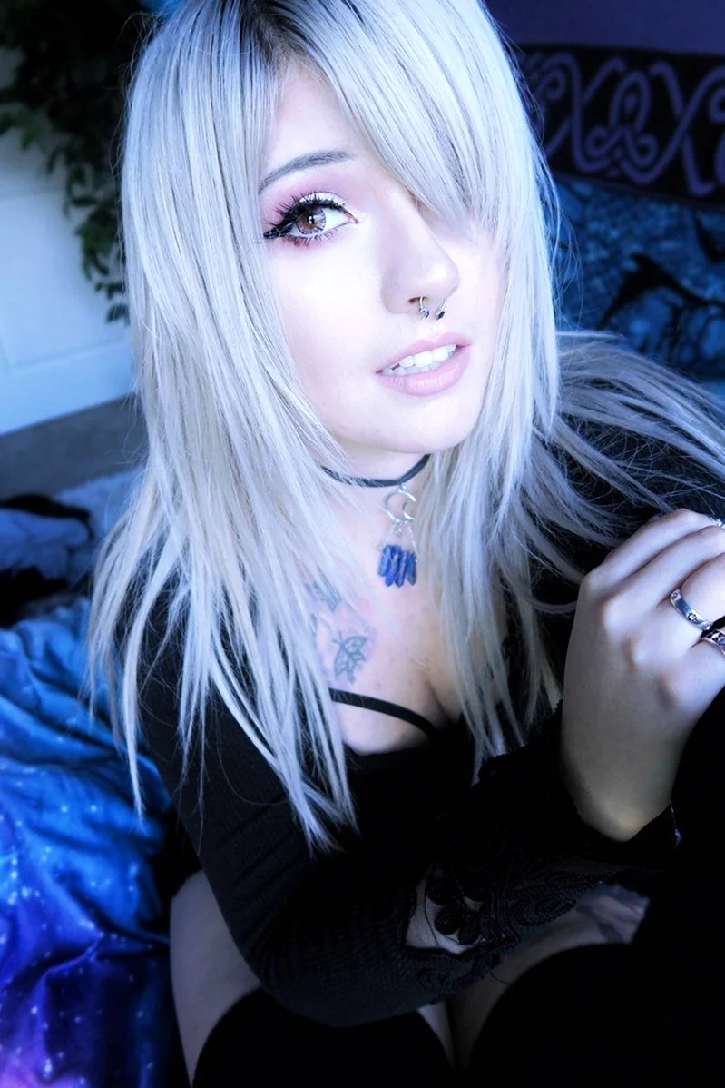 Leda Muir эмо