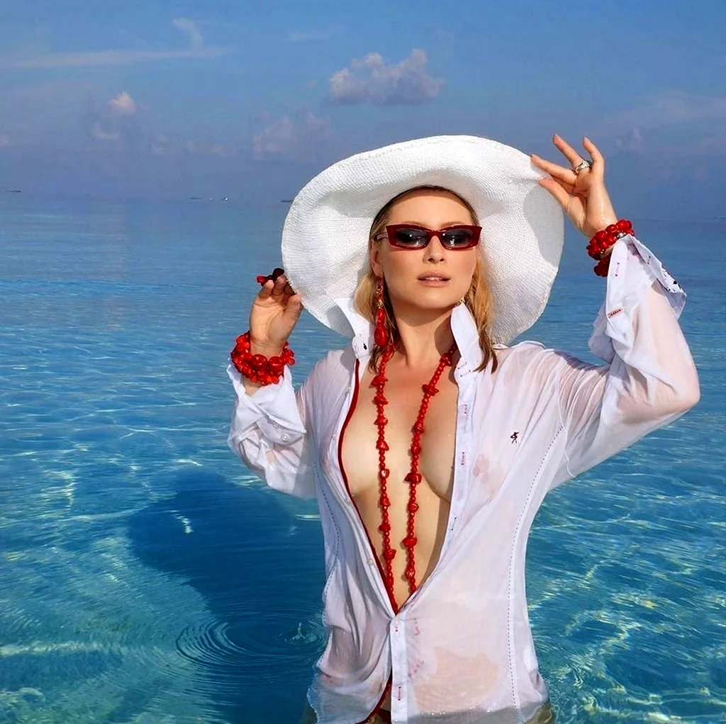 Лена Ленина горячие