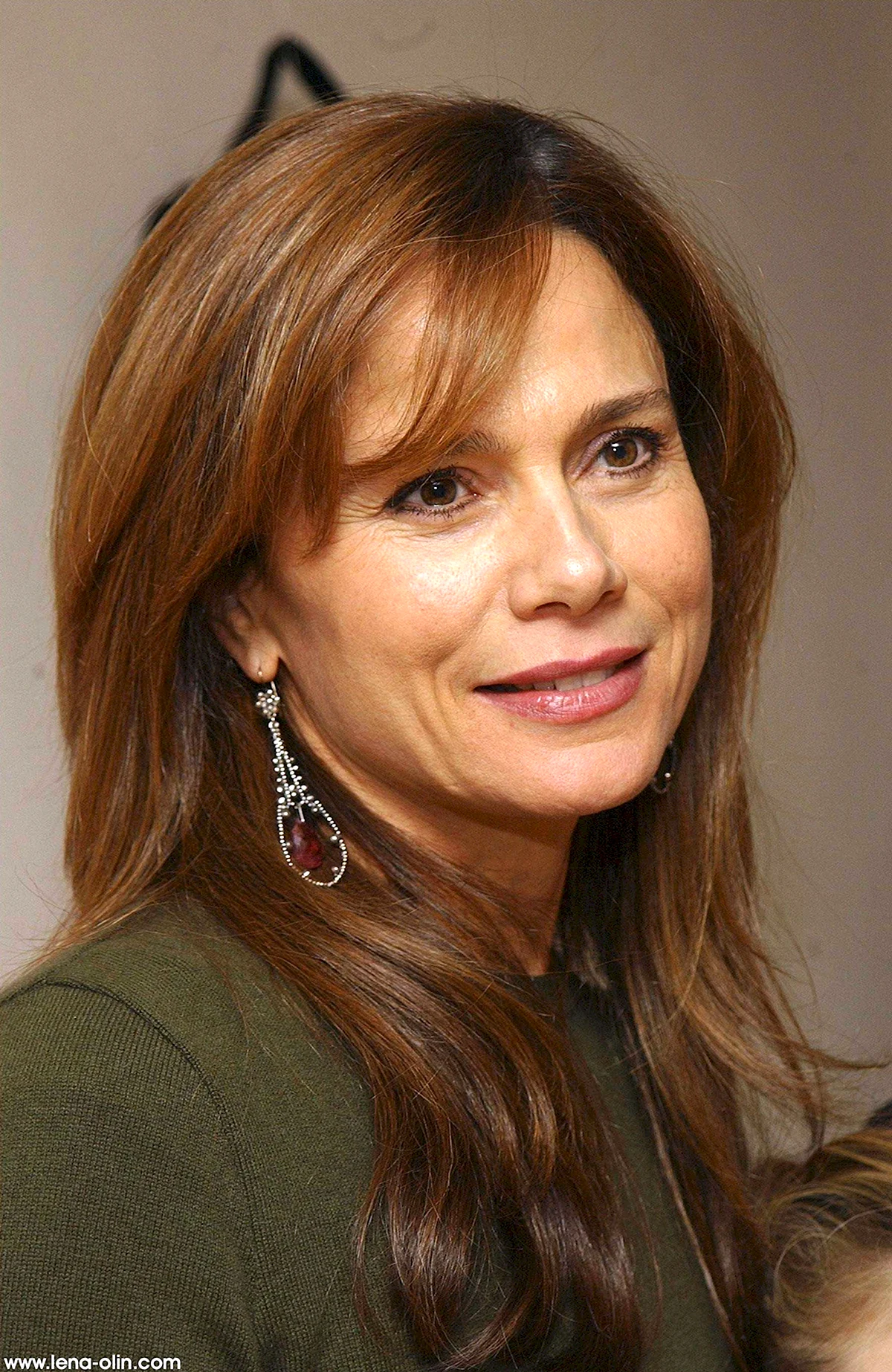 Лена Олин