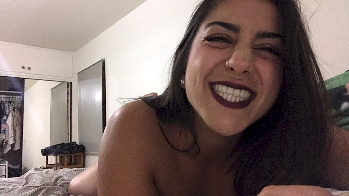 Lena the Plug short hair