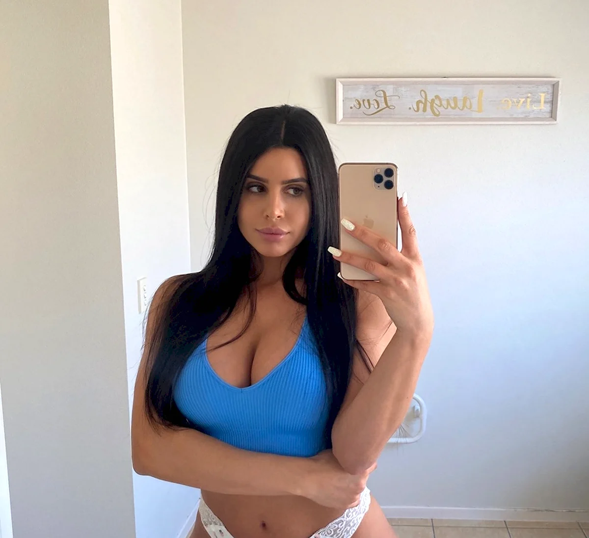 Lily Adrianne onlyfans