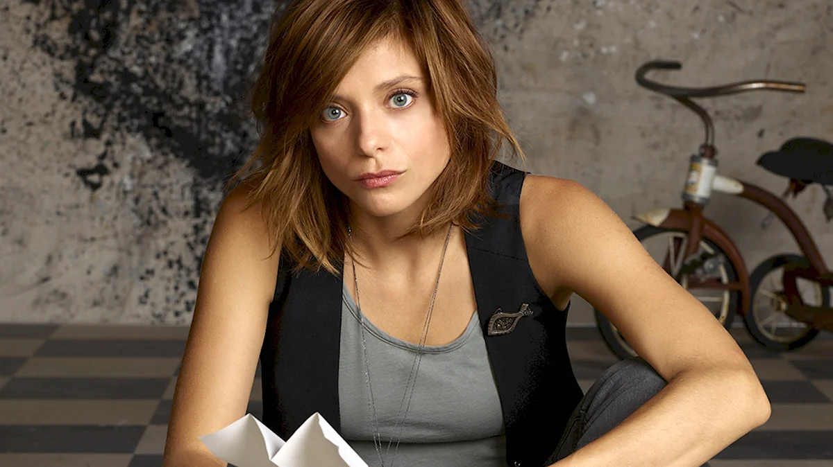 Lizzie Brocheré