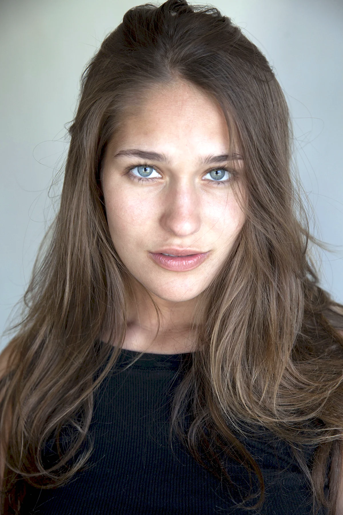 Лола Керк