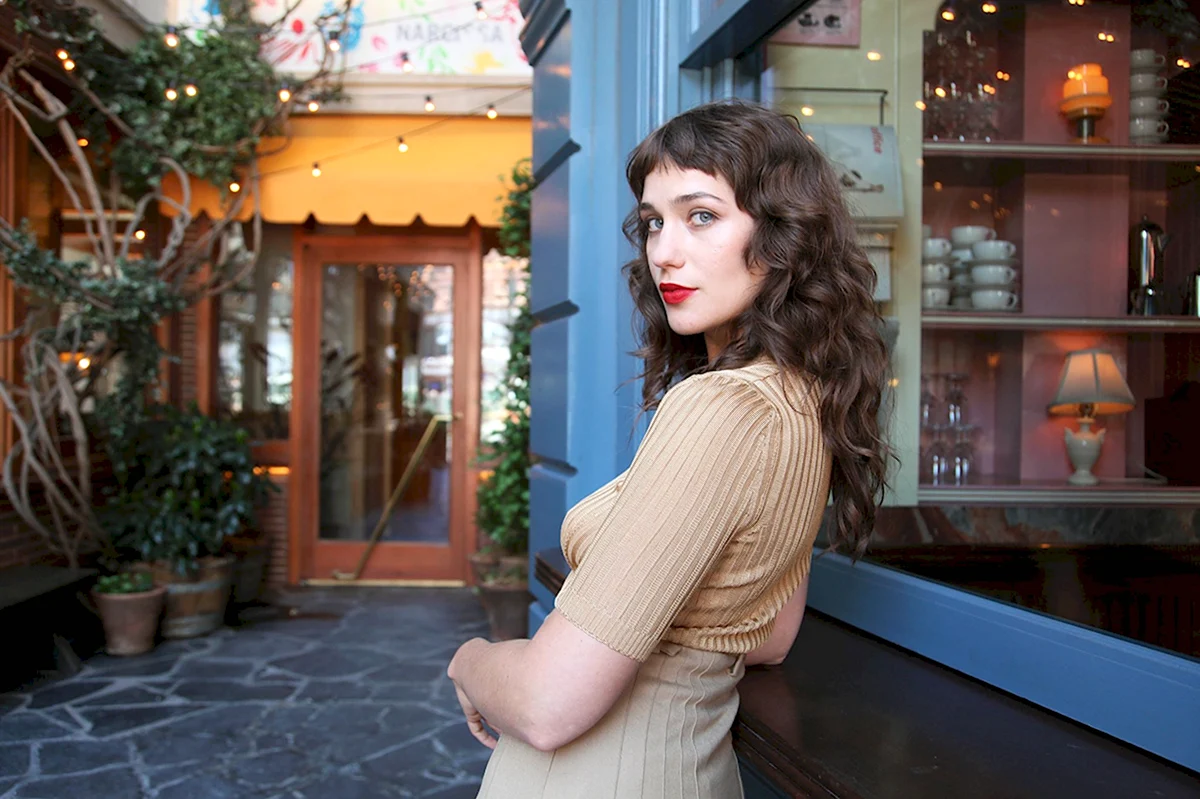 Lola Kirke