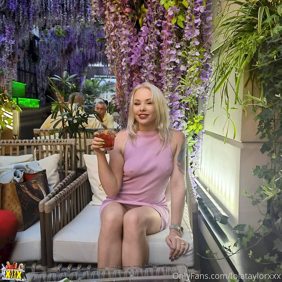 Лола Тейлор 2022