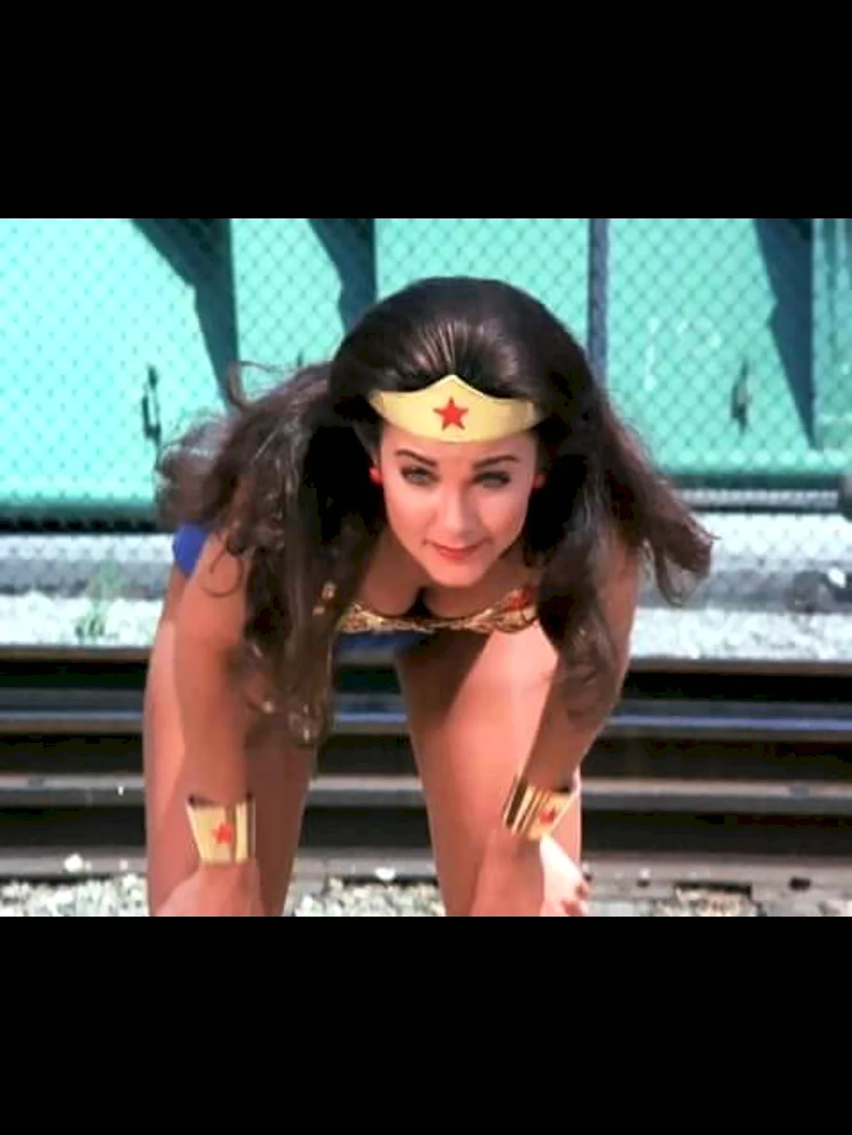 Lynda Carter чудо женщина горилла