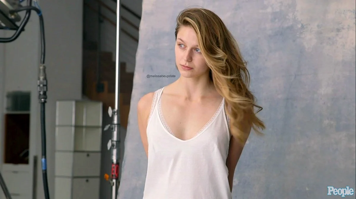 Melissa Benoist hot