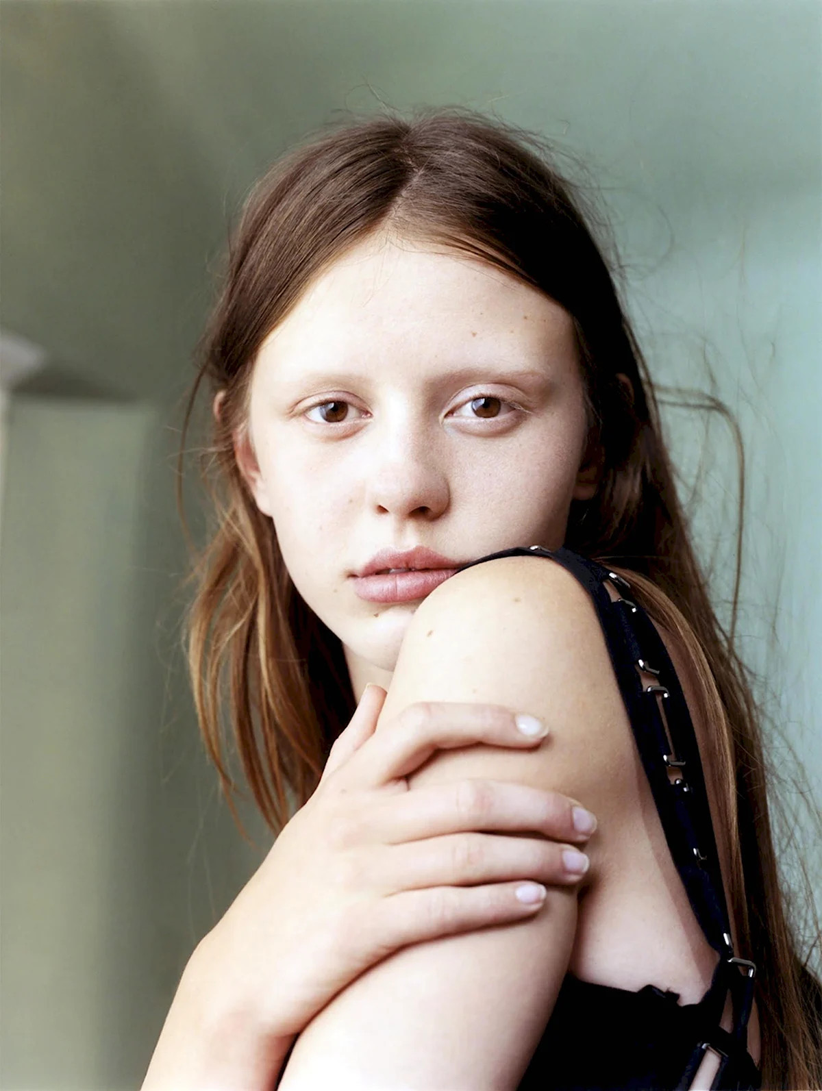 Mia goth