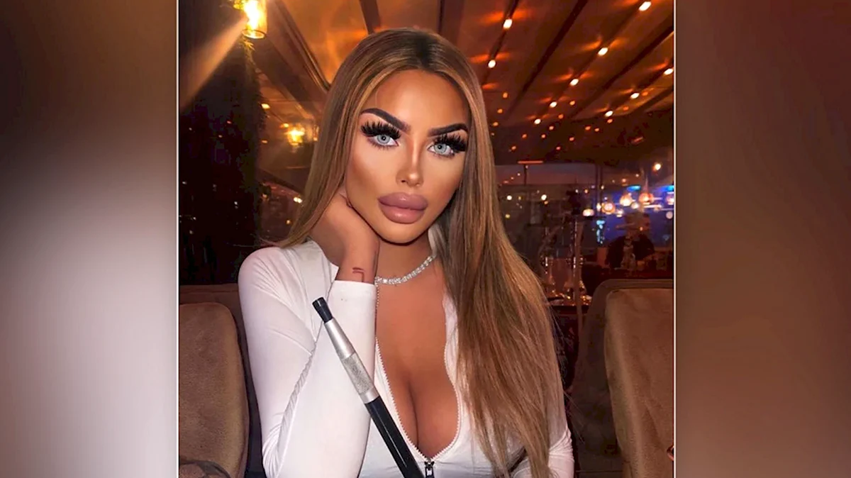 Мириам из Берлина 15 лет как выглядит без фотошопа