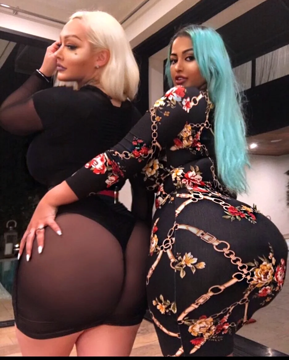 Miss Diamond Doll @watchdiamonddoll