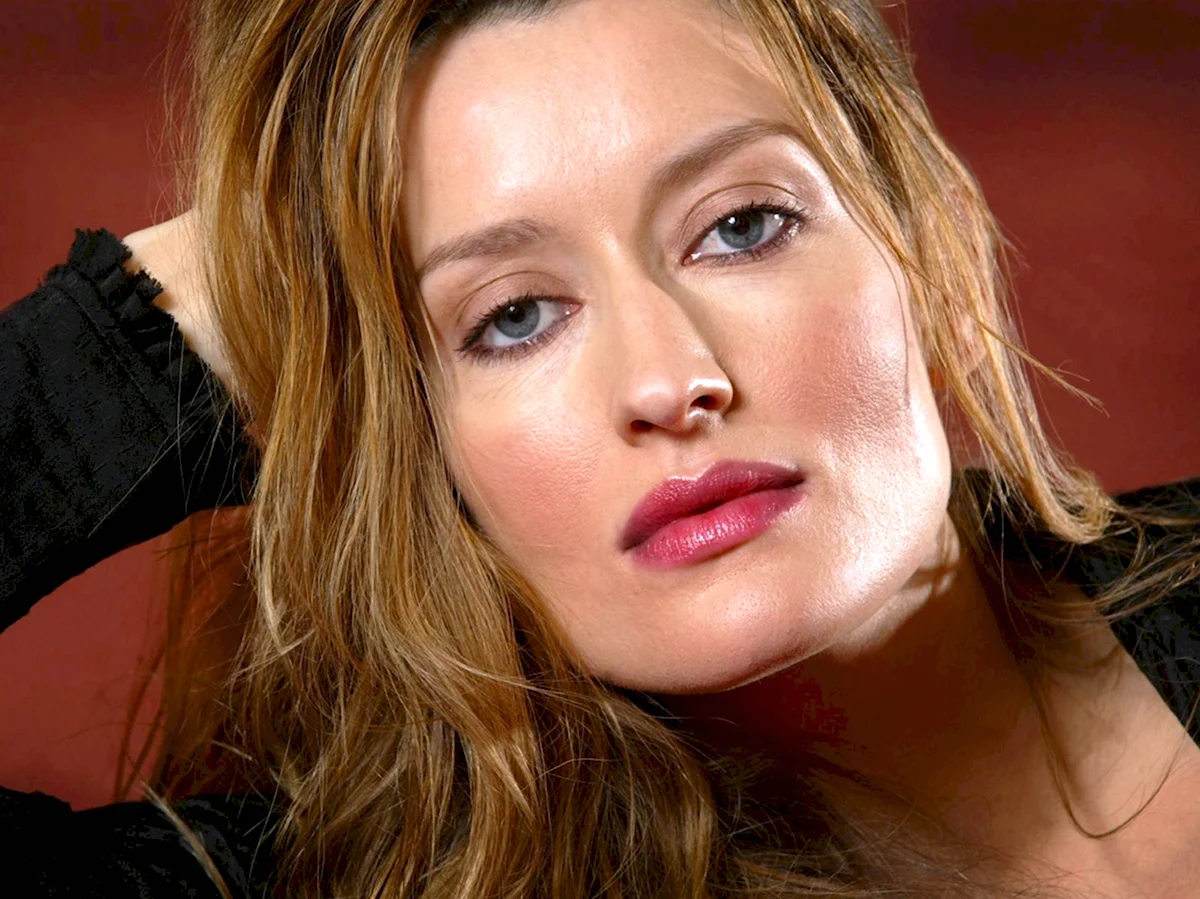 Natascha MCELHONE