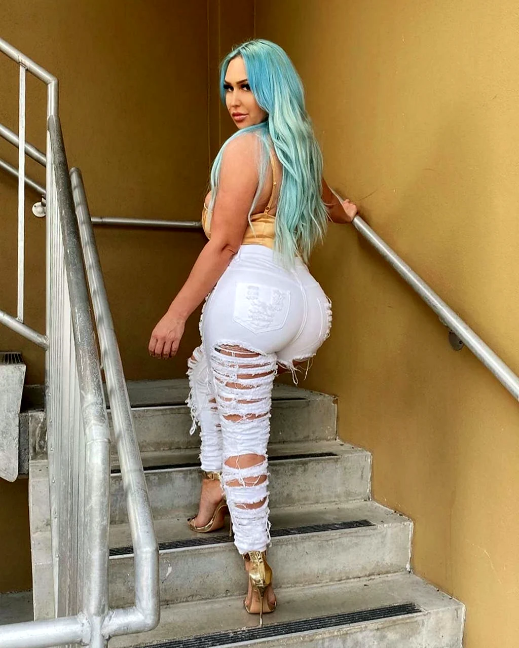 Nina Kay