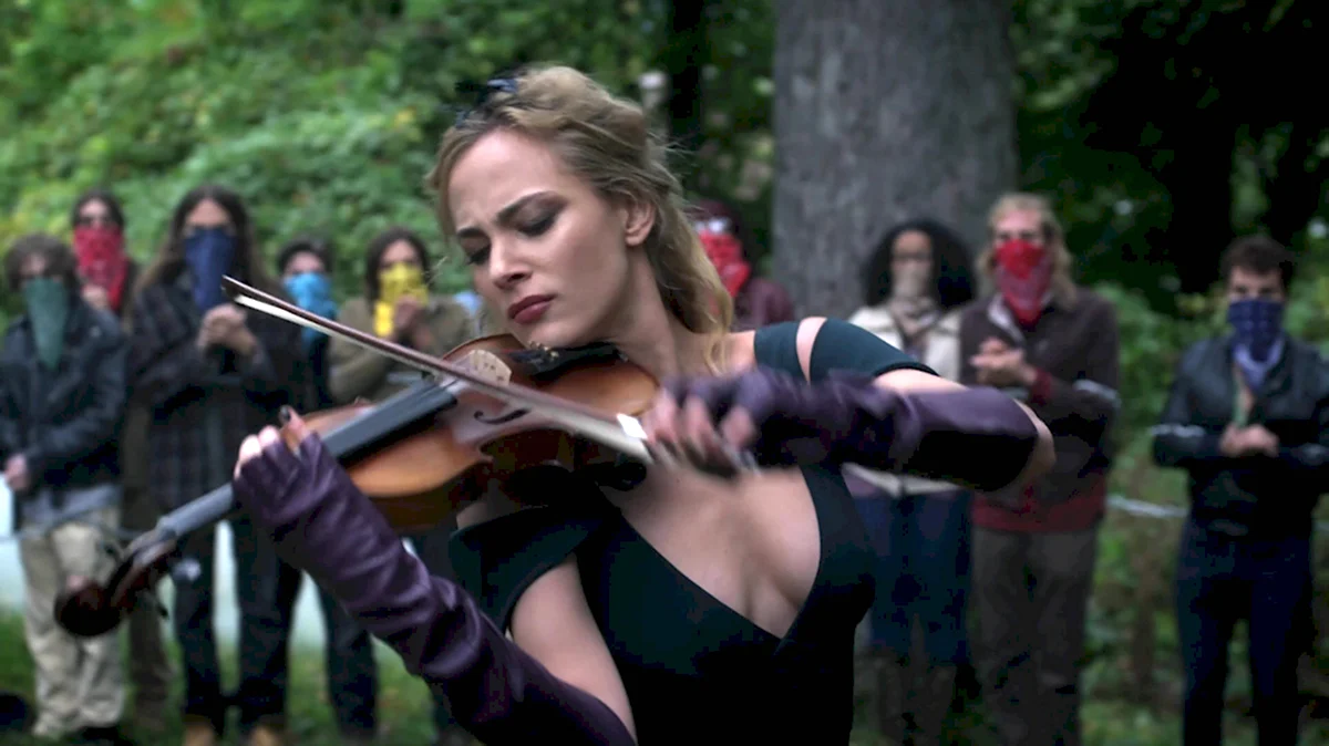 Nora Arnezeder Army of the Dead