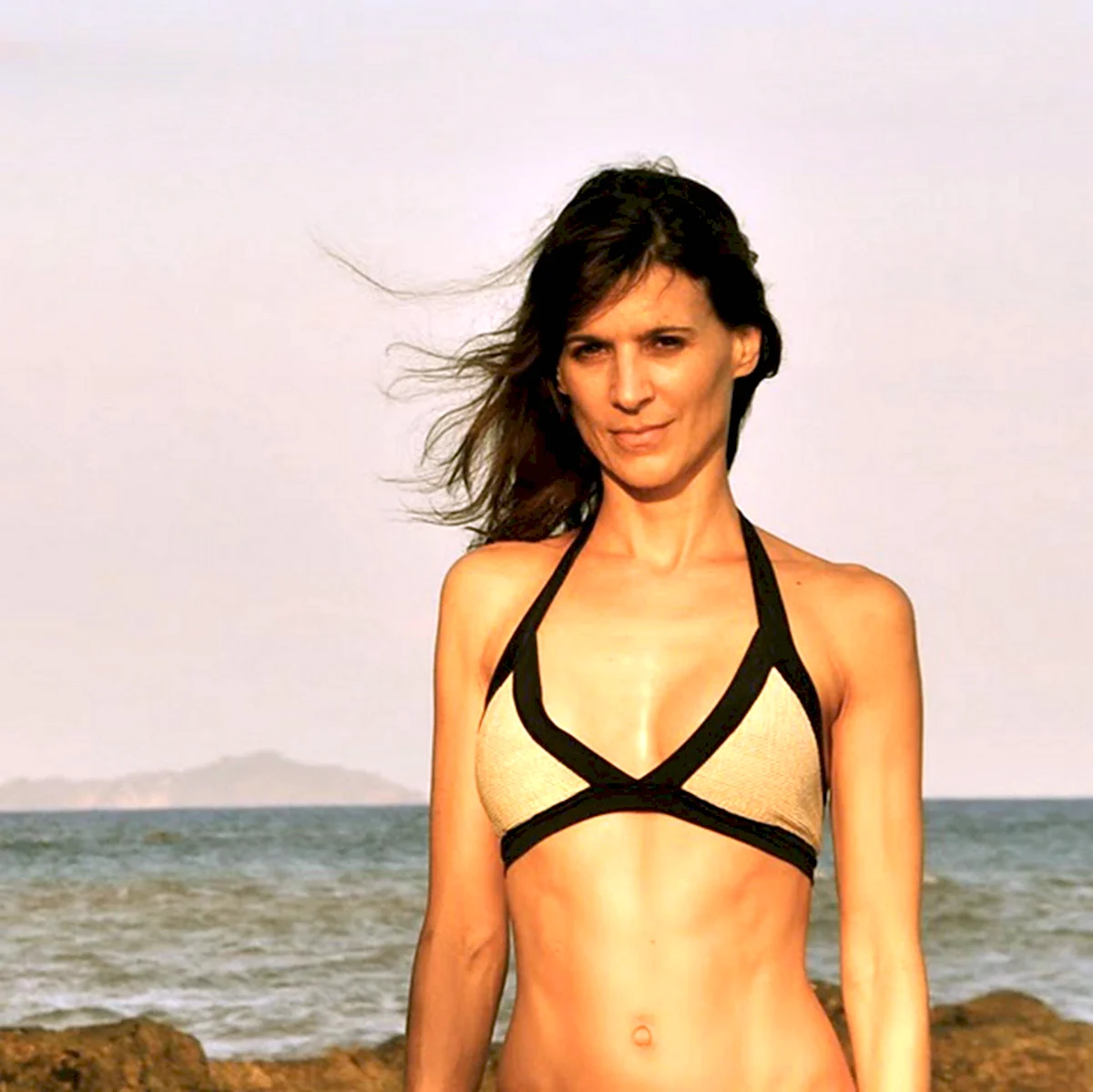 Perrey Reeves Bikini