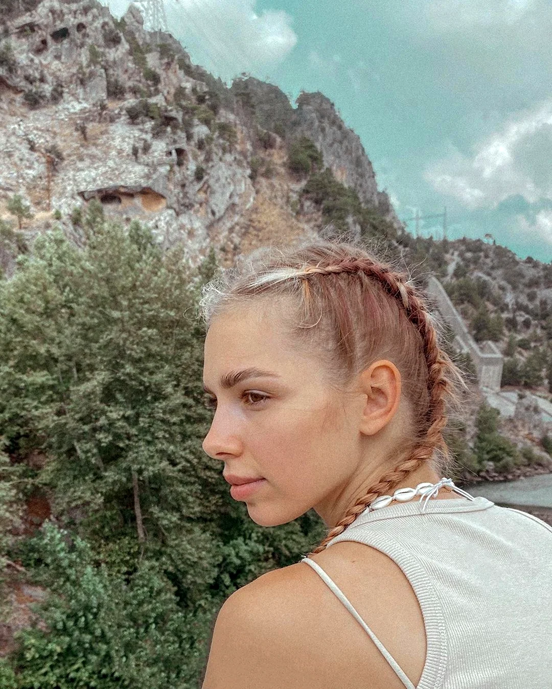 Полина Савекина