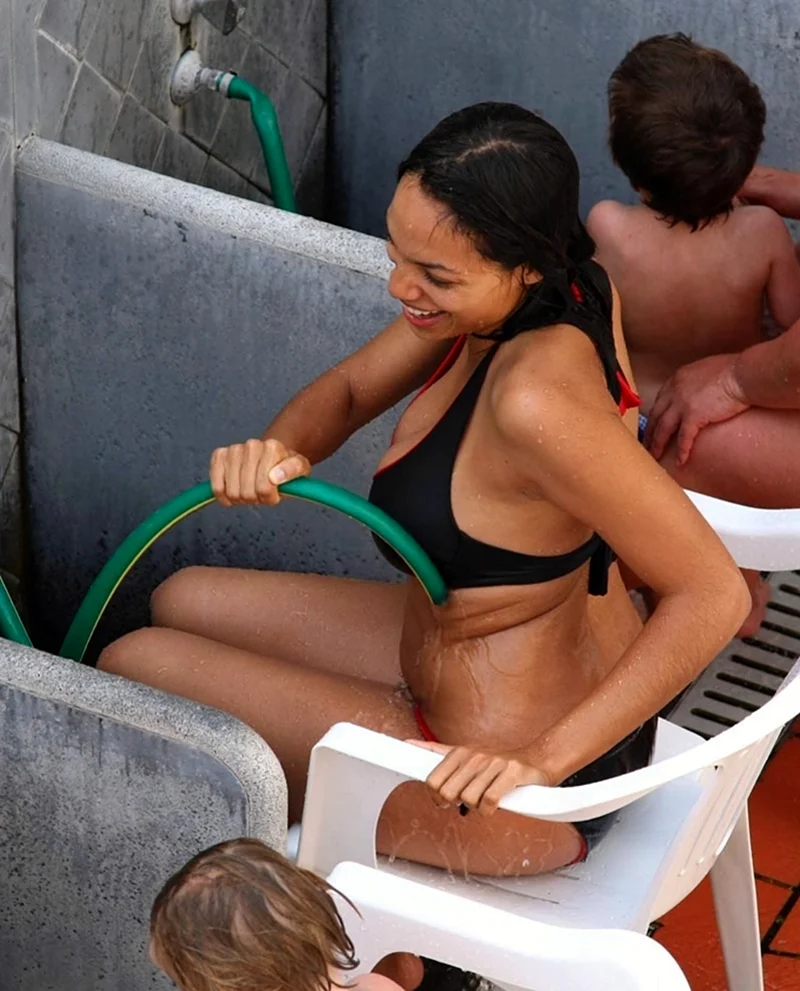 Розарио Доусон Rosario Dawson голая