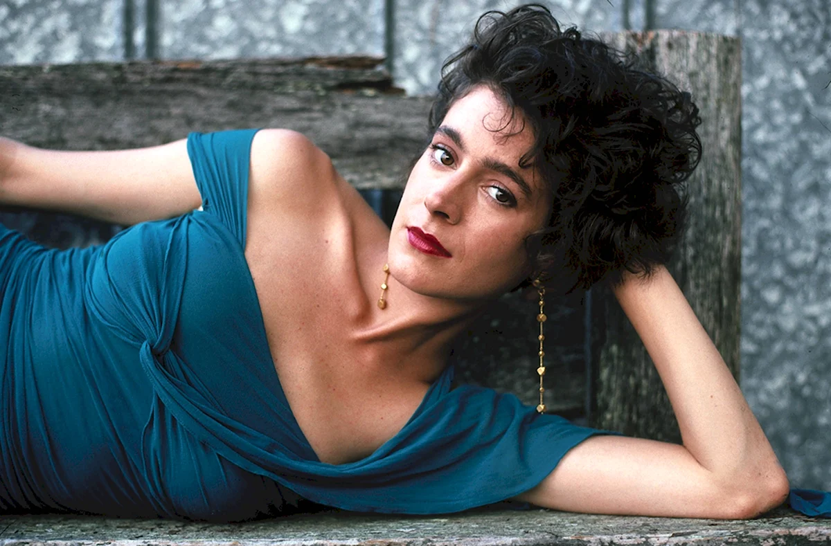 Sean young