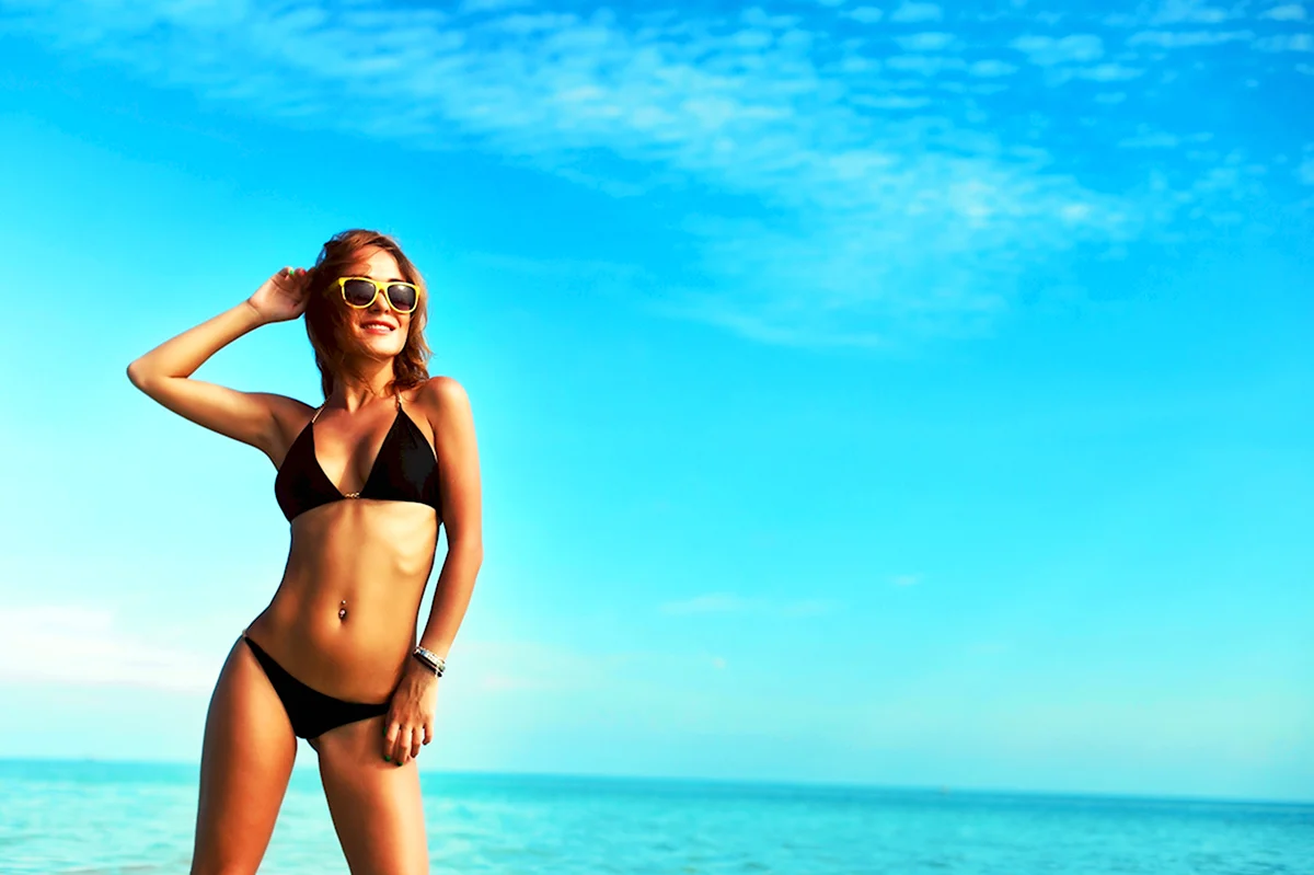 Smiling woman in Bikini