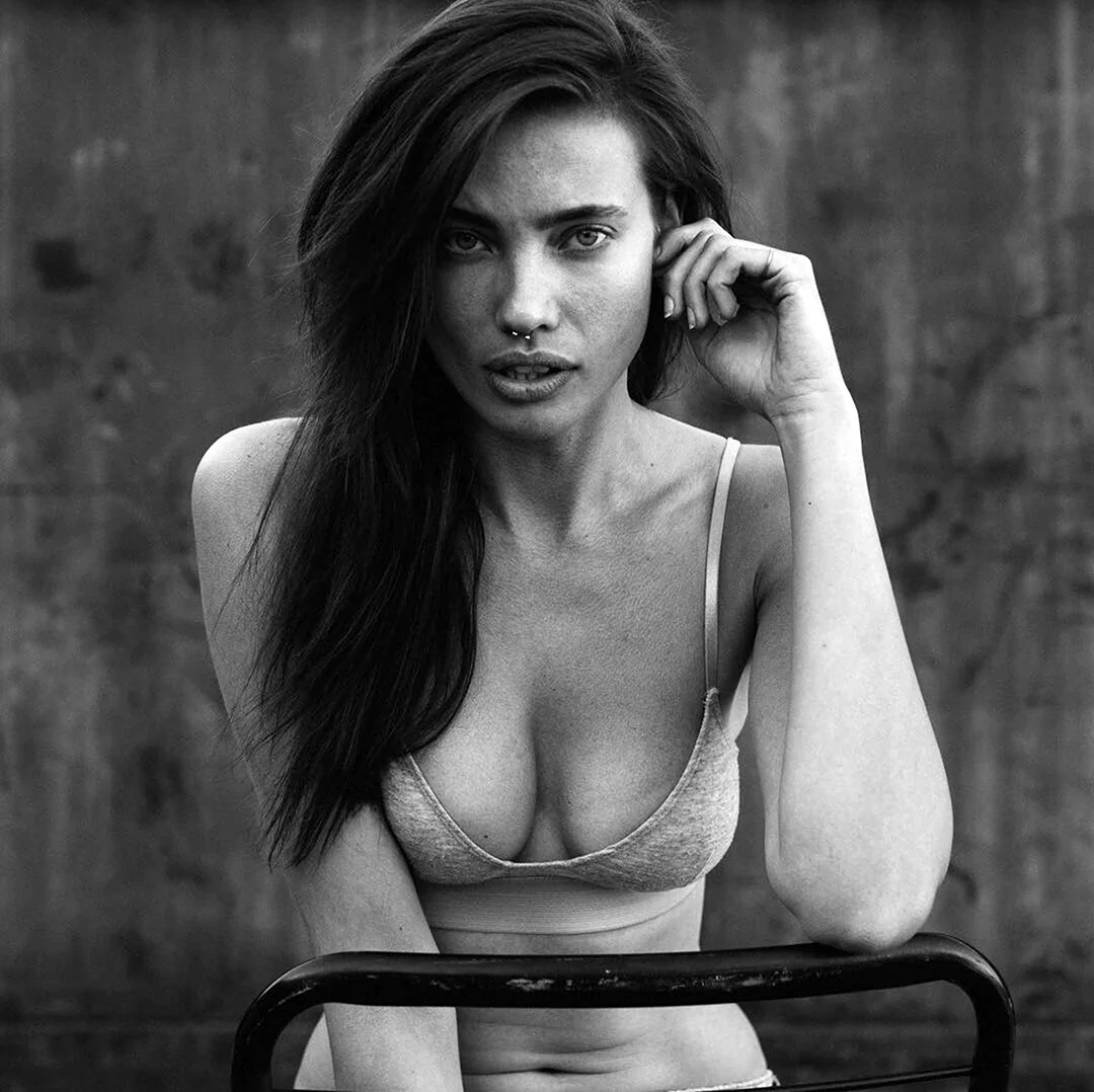Стефани Корнелиуссен nude