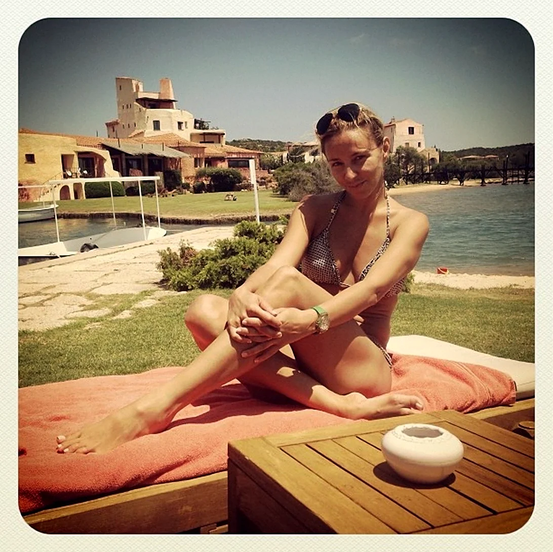 Татьяна Навка feet