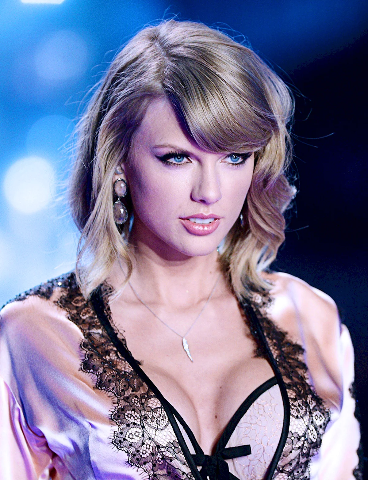 Taylor Swift горячие