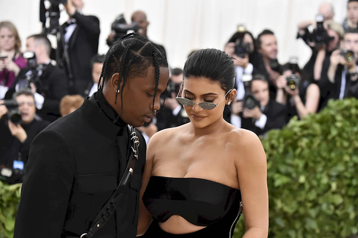 Travis Scott met Gala