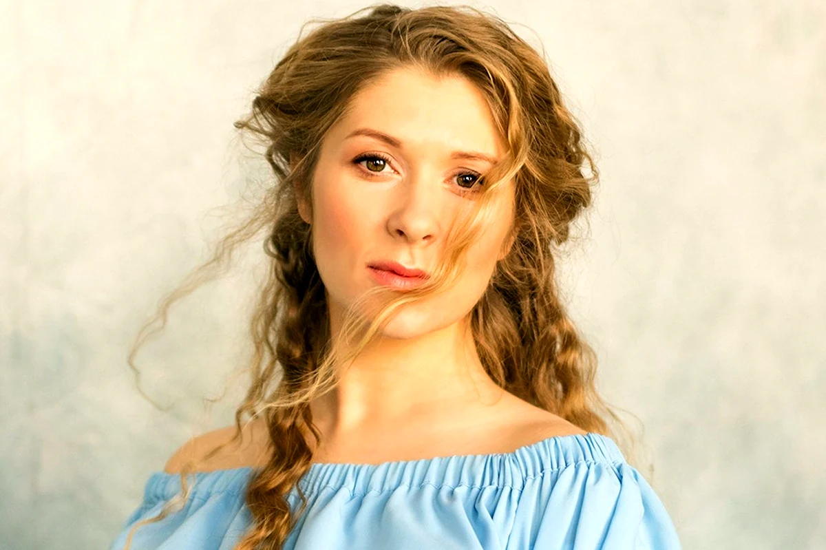 Целовальникова актриса