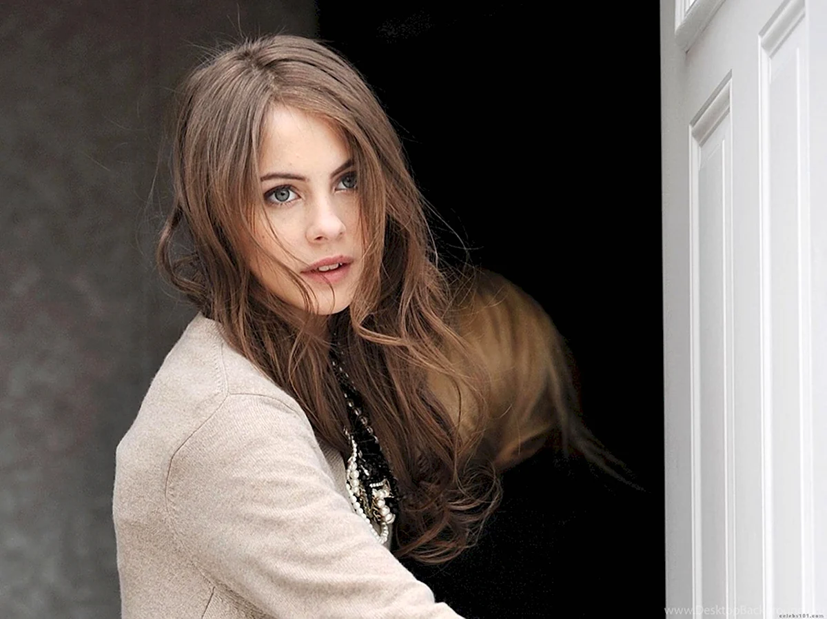 Уилла Холланд