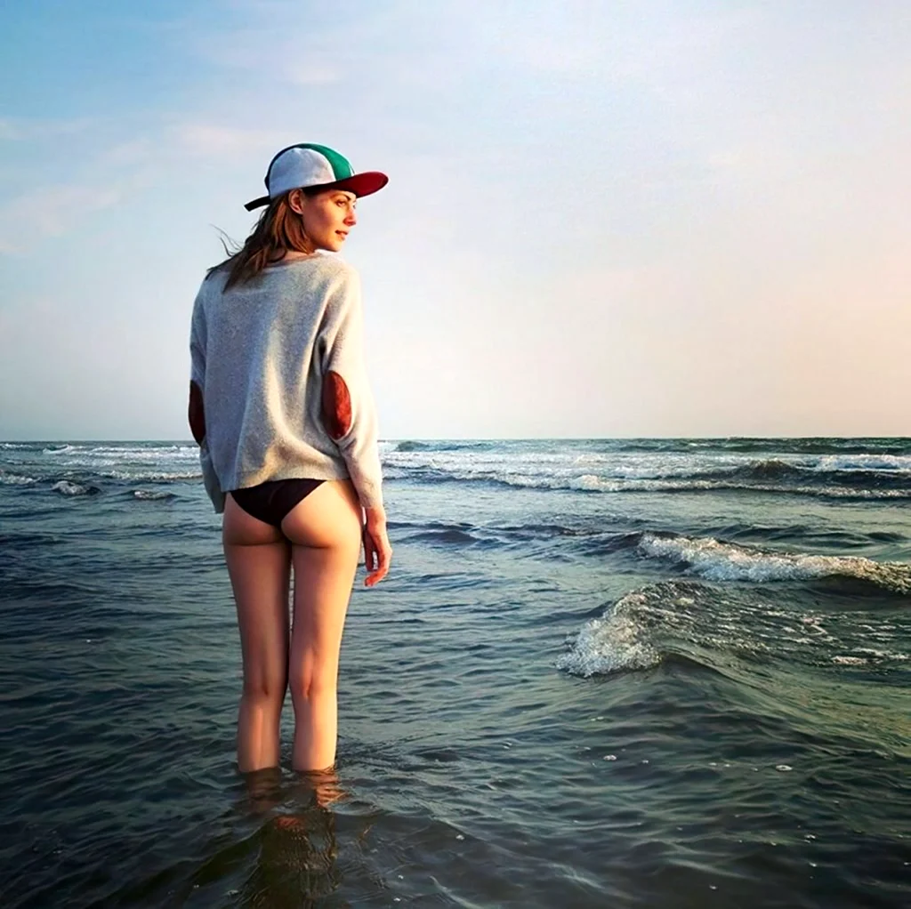 Уилла Холланд горячие