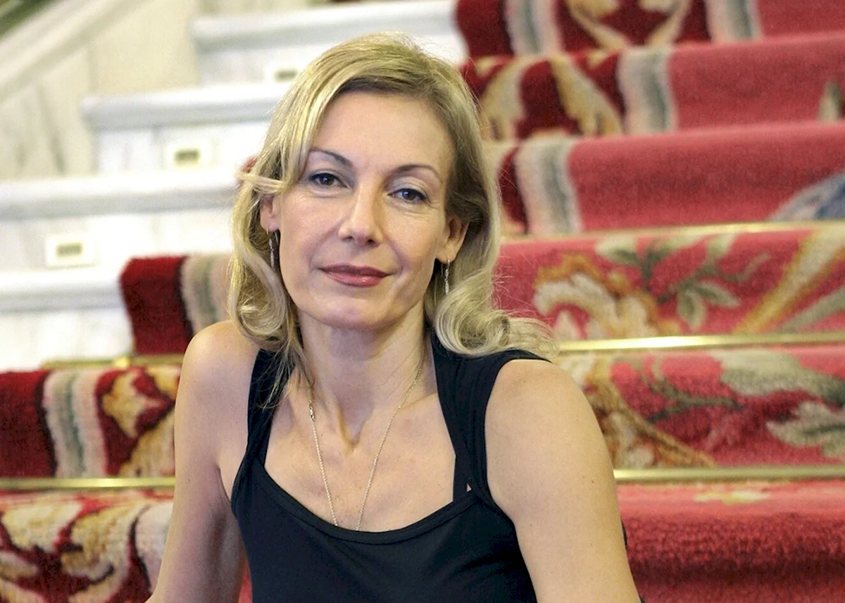 Уте Лемпер актриса .насилуют