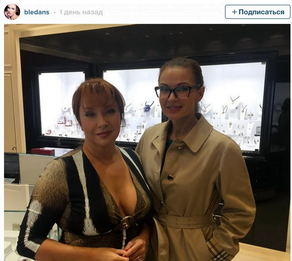 Вера Сотникова бюст
