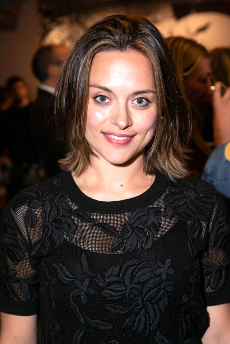 Zoe Tapper
